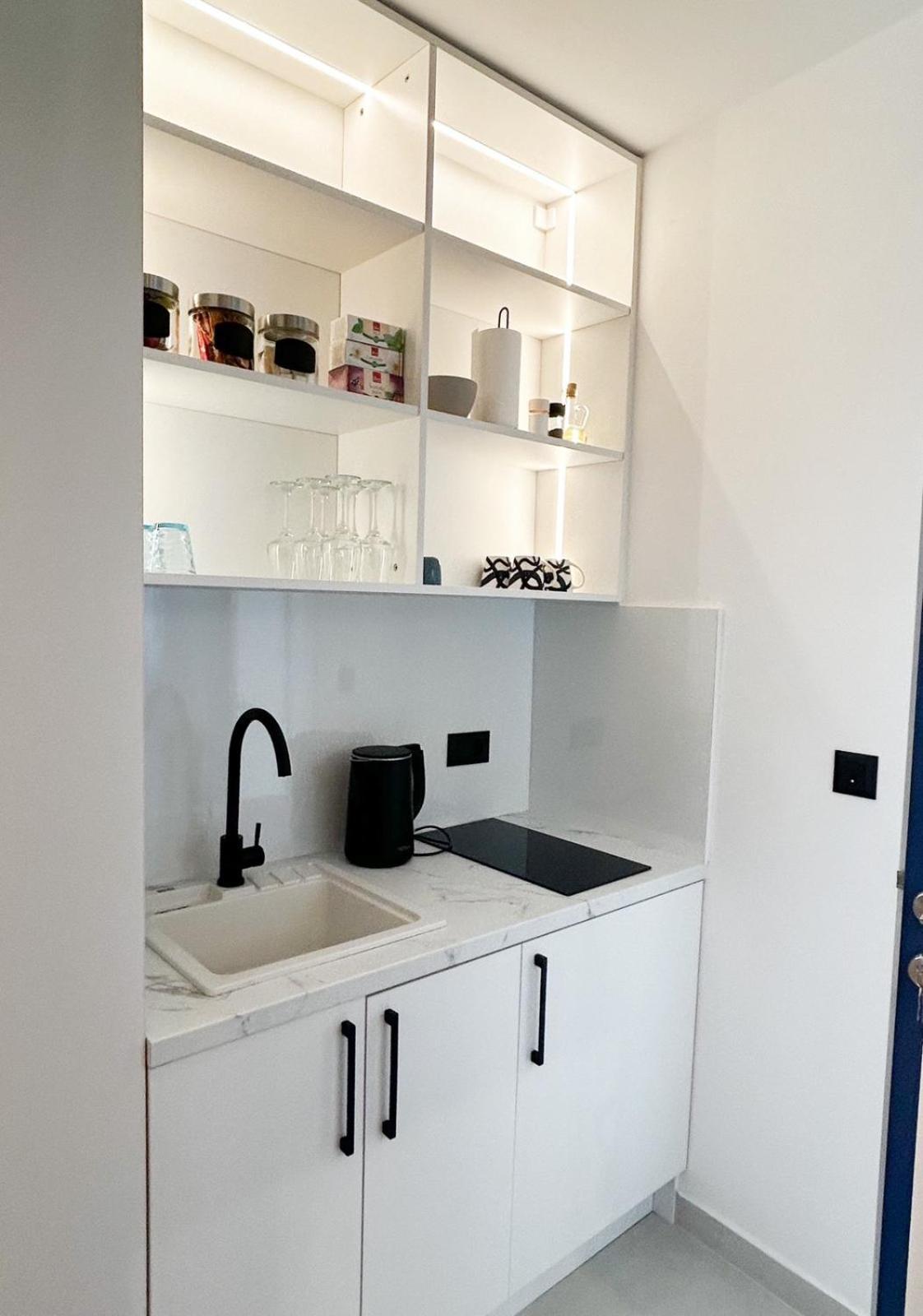Regent Blue Apartments - Free Private Parking 莫斯塔尔 外观 照片
