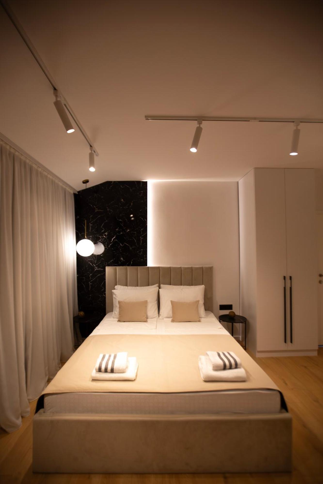 Regent Blue Apartments - Free Private Parking 莫斯塔尔 外观 照片